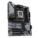 Gigabyte | B650 EAGLE AX | Procesor AMD AM5 | DDR5 | M.2, SATA | 4 Złącza SATA